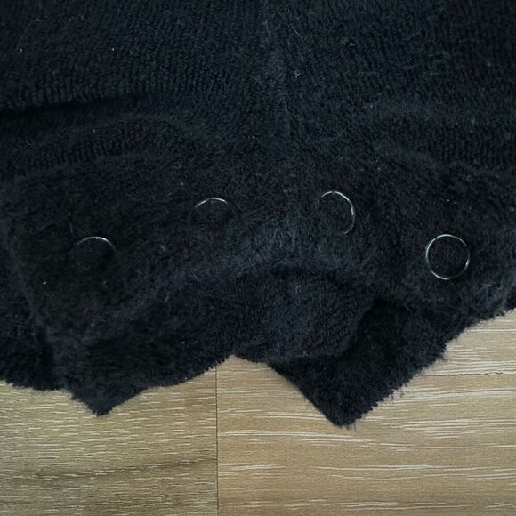 Juicy Couture Kids Size 12Mo Black Velour One Piece Romper Tassel Ruffle Trim - Picture 2 of 4